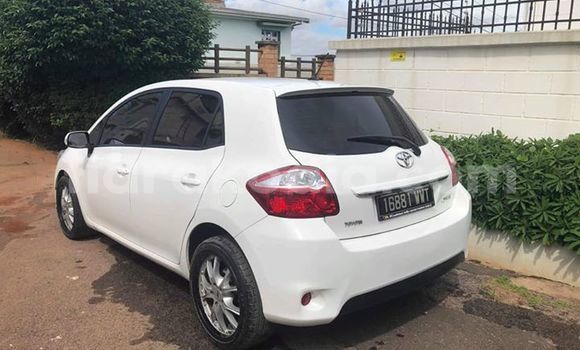 Acheter Occasion Voiture Toyota Auris Blanc à Antananarivo, Analamanga Acheter Occasion Voiture Toyota Auris Blanc à Antananarivo, Analamanga