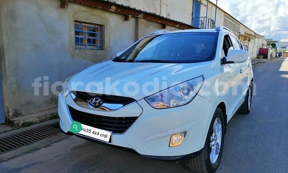 Acheter Occasion Voiture Hyundai ix35 Blanc à Antananarivo, Analamanga Acheter Occasion Voiture Hyundai ix35 Blanc à Antananarivo, Analamanga