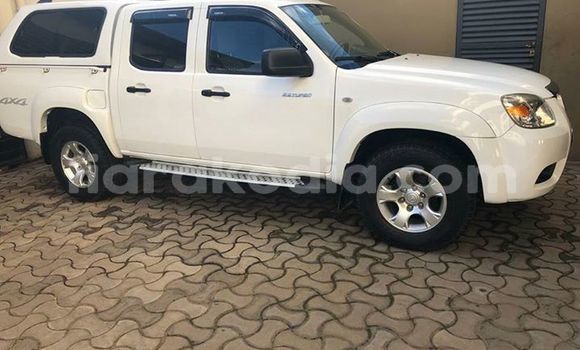 Acheter Occasion Voiture Mazda BT-50 Blanc à Antananarivo, Analamanga Acheter Occasion Voiture Mazda BT-50 Blanc à Antananarivo, Analamanga