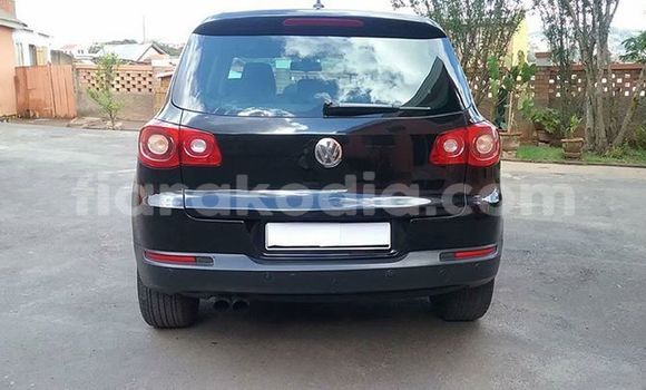 Acheter Occasion Voiture Volkswagen Tiguan Noir à Antananarivo, Analamanga Acheter Occasion Voiture Volkswagen Tiguan Noir à Antananarivo, Analamanga