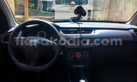 Acheter Occasion Voiture Citroen C3 Gris à Antananarivo, Analamanga Acheter Occasion Voiture Citroen C3 Gris à Antananarivo, Analamanga