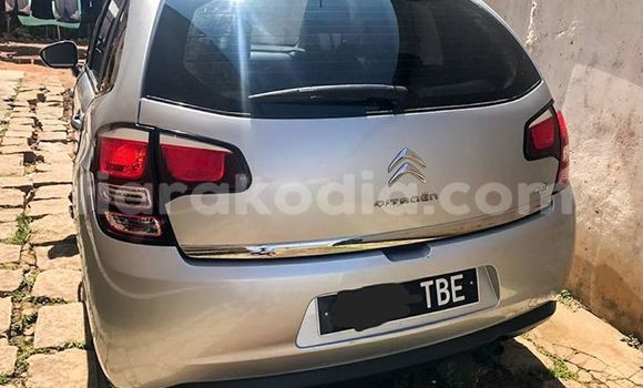 Acheter Occasion Voiture Citroen C3 Gris à Antananarivo, Analamanga Acheter Occasion Voiture Citroen C3 Gris à Antananarivo, Analamanga