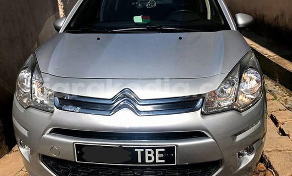 Acheter Occasion Voiture Citroen C3 Gris à Antananarivo, Analamanga Acheter Occasion Voiture Citroen C3 Gris à Antananarivo, Analamanga