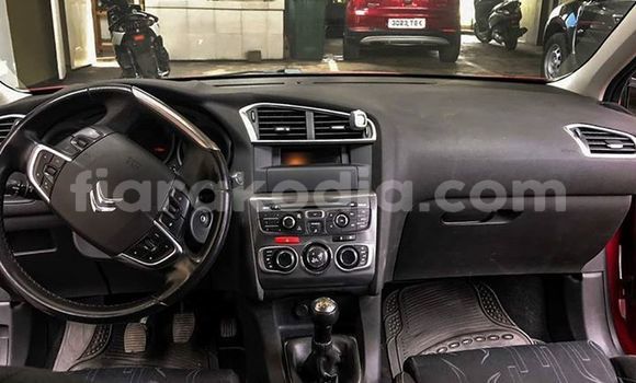 Acheter Occasion Voiture Citroen C4 Rouge à Antananarivo, Analamanga Acheter Occasion Voiture Citroen C4 Rouge à Antananarivo, Analamanga