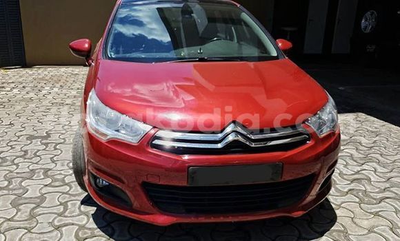 Acheter Occasion Voiture Citroen C4 Rouge à Antananarivo, Analamanga Acheter Occasion Voiture Citroen C4 Rouge à Antananarivo, Analamanga