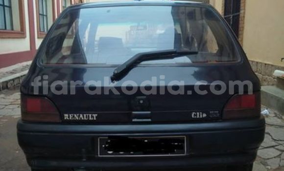 Acheter Occasion Voiture Renault Clio Noir à Antananarivo, Analamanga Acheter Occasion Voiture Renault Clio Noir à Antananarivo, Analamanga