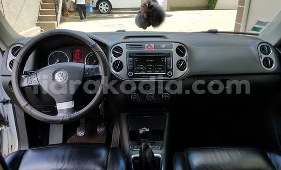 Acheter Occasion Voiture Volkswagen Tiguan Gris à Antananarivo, Analamanga Acheter Occasion Voiture Volkswagen Tiguan Gris à Antananarivo, Analamanga