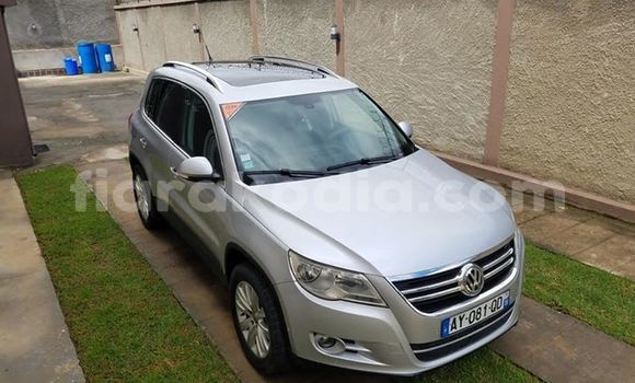 Acheter Occasion Voiture Volkswagen Tiguan Gris à Antananarivo, Analamanga Acheter Occasion Voiture Volkswagen Tiguan Gris à Antananarivo, Analamanga