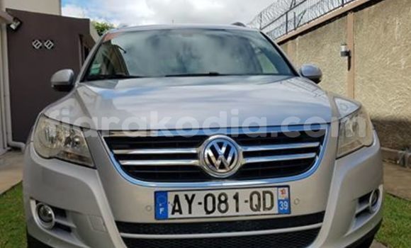 Acheter Occasion Voiture Volkswagen Tiguan Gris à Antananarivo, Analamanga Acheter Occasion Voiture Volkswagen Tiguan Gris à Antananarivo, Analamanga