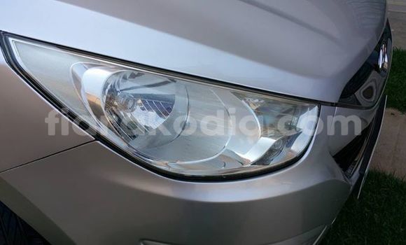 Acheter Occasion Voiture Hyundai ix35 Gris à Antananarivo, Analamanga Acheter Occasion Voiture Hyundai ix35 Gris à Antananarivo, Analamanga