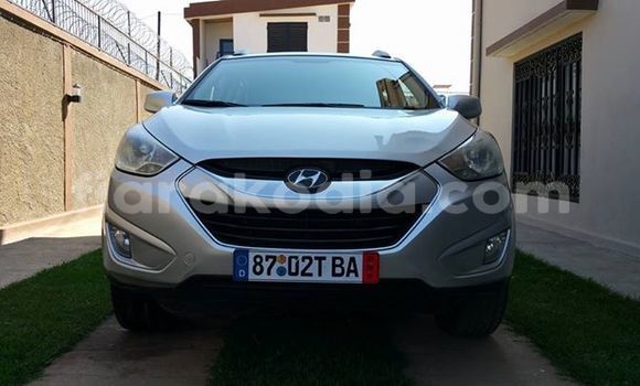 Acheter Occasion Voiture Hyundai ix35 Gris à Antananarivo, Analamanga Acheter Occasion Voiture Hyundai ix35 Gris à Antananarivo, Analamanga