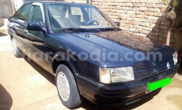 Buy Used Renault 21 Blue Car in Antananarivo in Analamanga Buy Used Renault 21 Blue Car in Antananarivo in Analamanga