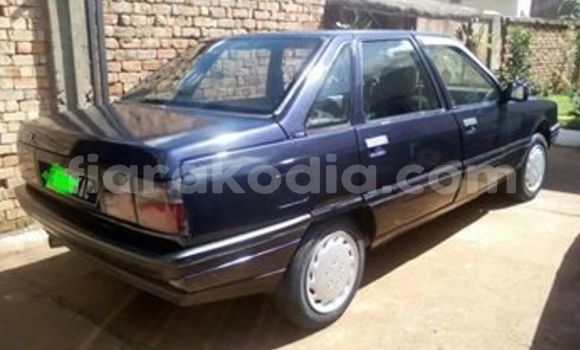 Buy Used Renault 21 Blue Car in Antananarivo in Analamanga Buy Used Renault 21 Blue Car in Antananarivo in Analamanga