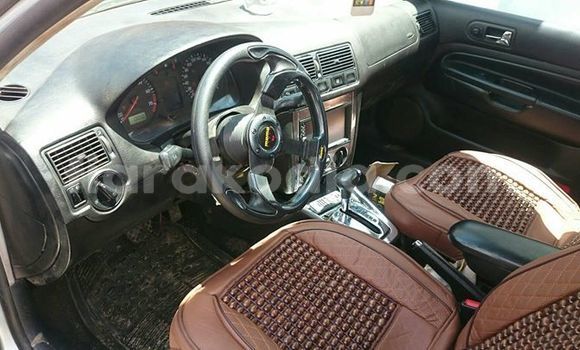 Hividy Volkswagen Golf Silver Car in Antananarivo in Analamanga Hividy Volkswagen Golf Silver Car in Antananarivo in Analamanga