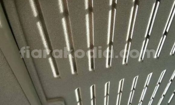 Hividy Land Rover Freelander Red Car in Antananarivo in Analamanga Hividy Land Rover Freelander Red Car in Antananarivo in Analamanga