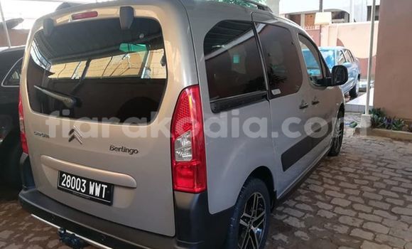 Hividy Citroen Berlingo Silver Car in Antananarivo in Analamanga Hividy Citroen Berlingo Silver Car in Antananarivo in Analamanga