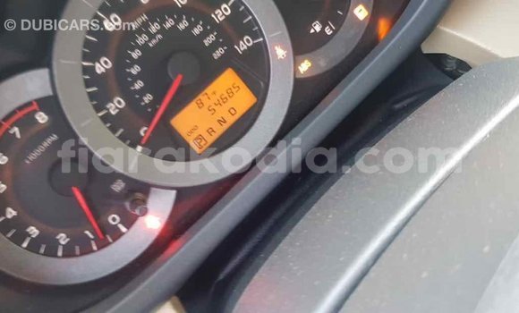 Acheter Import Utilitaire Toyota HiAce Marron à Import - Dubai, Diana Acheter Import Utilitaire Toyota HiAce Marron à Import - Dubai, Diana