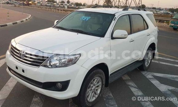 Hividy Toyota Fortuner fotsy Car in Import - Dubai in Diana Hividy Toyota Fortuner fotsy Car in Import - Dubai in Diana
