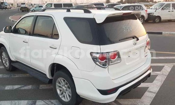 Hividy Toyota Fortuner fotsy Car in Import - Dubai in Diana Hividy Toyota Fortuner fotsy Car in Import - Dubai in Diana