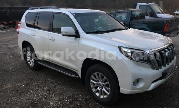 Acheter Occasion Voiture Toyota Land Cruiser Prado Vert à Ambatolampy, Vakinankaratra Acheter Occasion Voiture Toyota Land Cruiser Prado Vert à Ambatolampy, Vakinankaratra