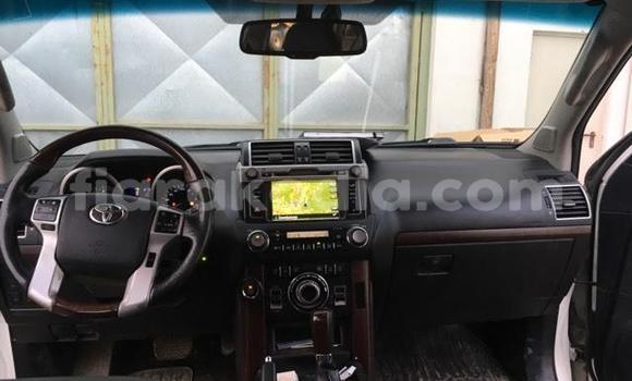 Acheter Occasion Voiture Toyota Land Cruiser Prado Vert à Ambatolampy, Vakinankaratra Acheter Occasion Voiture Toyota Land Cruiser Prado Vert à Ambatolampy, Vakinankaratra