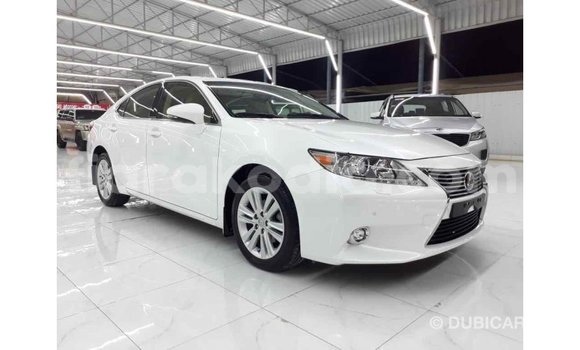 Acheter Import Voiture Lexus ES Blanc à Import - Dubai, Diana Acheter Import Voiture Lexus ES Blanc à Import - Dubai, Diana
