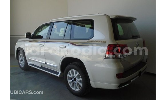 Acheter Import Voiture Toyota Land Cruiser Autre à Import - Dubai, Diana Acheter Import Voiture Toyota Land Cruiser Autre à Import - Dubai, Diana