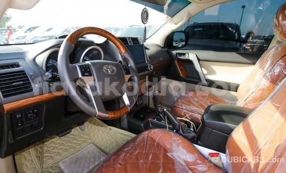 Hividy Toyota Prado fotsy Car in Import - Dubai in Diana Hividy Toyota Prado fotsy Car in Import - Dubai in Diana