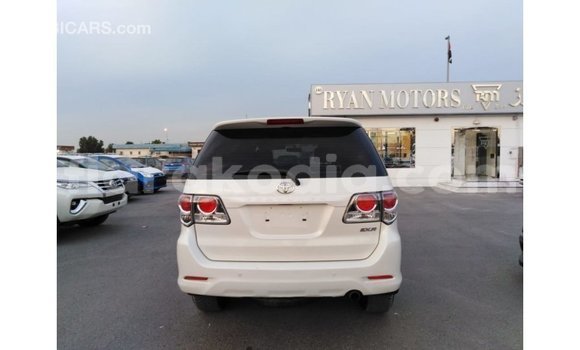 Hividy Toyota Fortuner fotsy Car in Import - Dubai in Diana Hividy Toyota Fortuner fotsy Car in Import - Dubai in Diana