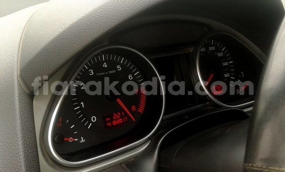 Acheter Occasion Voiture Audi Q7 Bleu à Antananarivo, Analamanga Acheter Occasion Voiture Audi Q7 Bleu à Antananarivo, Analamanga