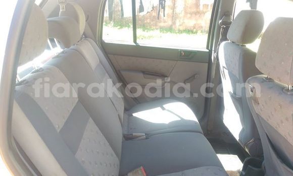 Acheter Occasion Voiture Hyundai Getz Gris à Antananarivo, Analamanga Acheter Occasion Voiture Hyundai Getz Gris à Antananarivo, Analamanga