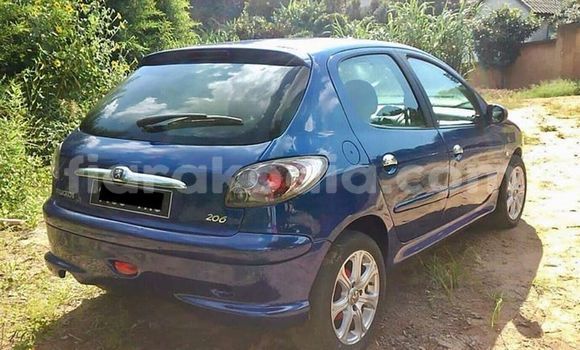 Acheter Occasion Voiture Peugeot 206 Bleu à Antananarivo, Analamanga Acheter Occasion Voiture Peugeot 206 Bleu à Antananarivo, Analamanga