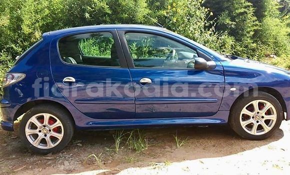 Acheter Occasion Voiture Peugeot 206 Bleu à Antananarivo, Analamanga Acheter Occasion Voiture Peugeot 206 Bleu à Antananarivo, Analamanga