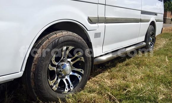 Acheter Occasion Voiture Mazda Eclipse Blanc à Antananarivo, Analamanga Acheter Occasion Voiture Mazda Eclipse Blanc à Antananarivo, Analamanga