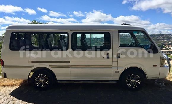 Acheter Occasion Voiture Mazda Eclipse Blanc à Antananarivo, Analamanga Acheter Occasion Voiture Mazda Eclipse Blanc à Antananarivo, Analamanga