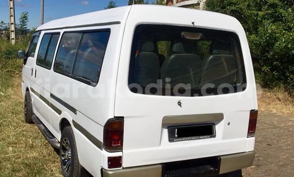 Acheter Occasion Voiture Mazda Eclipse Blanc à Antananarivo, Analamanga Acheter Occasion Voiture Mazda Eclipse Blanc à Antananarivo, Analamanga