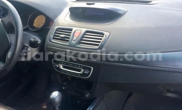 Acheter Occasion Voiture Renault Megane Blanc à Antananarivo, Analamanga Acheter Occasion Voiture Renault Megane Blanc à Antananarivo, Analamanga