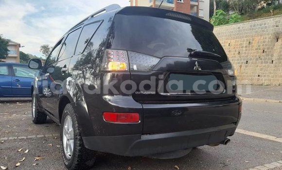 Acheter Occasion Voiture Mitsubishi Outlander Noir à Antananarivo, Analamanga Acheter Occasion Voiture Mitsubishi Outlander Noir à Antananarivo, Analamanga