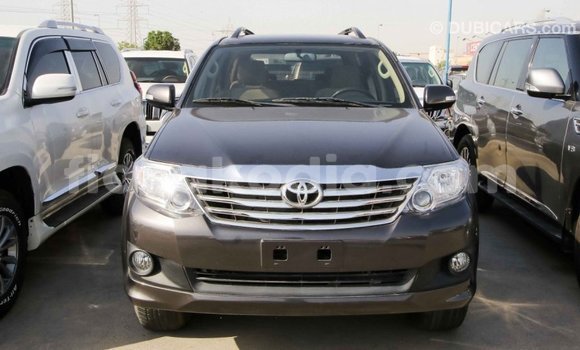 Acheter Import Voiture Toyota Fortuner Autre à Import - Dubai, Diana Acheter Import Voiture Toyota Fortuner Autre à Import - Dubai, Diana