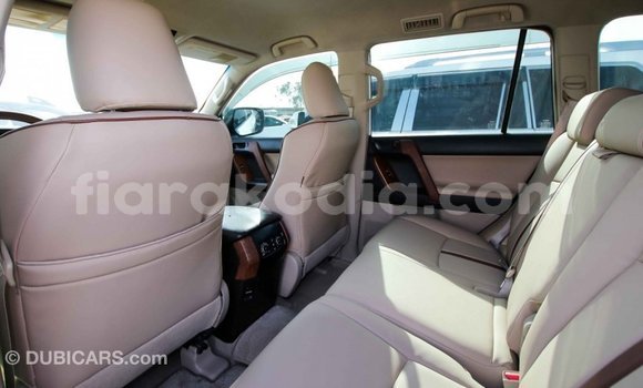 Acheter Import Voiture Toyota Prado Blanc à Import - Dubai, Diana Acheter Import Voiture Toyota Prado Blanc à Import - Dubai, Diana
