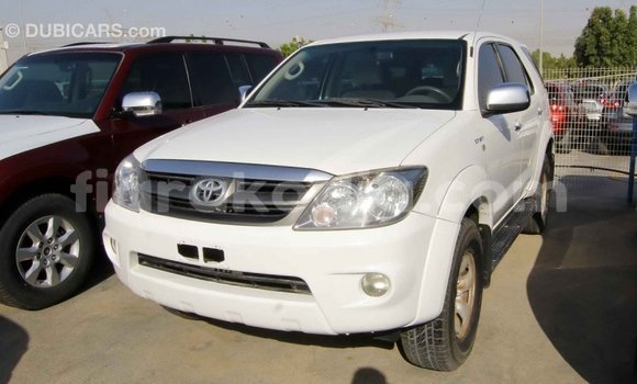 Hividy Toyota Fortuner fotsy Car in Import - Dubai in Diana Hividy Toyota Fortuner fotsy Car in Import - Dubai in Diana