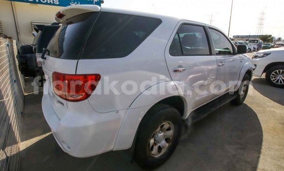 Hividy Toyota Fortuner fotsy Car in Import - Dubai in Diana Hividy Toyota Fortuner fotsy Car in Import - Dubai in Diana