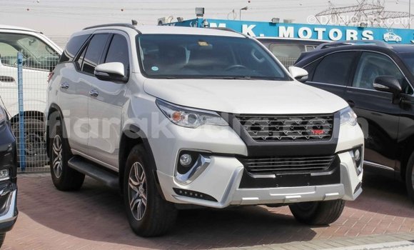 Hividy Toyota Fortuner fotsy Car in Import - Dubai in Diana Hividy Toyota Fortuner fotsy Car in Import - Dubai in Diana