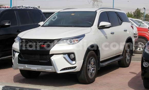 Hividy Toyota Fortuner fotsy Car in Import - Dubai in Diana Hividy Toyota Fortuner fotsy Car in Import - Dubai in Diana