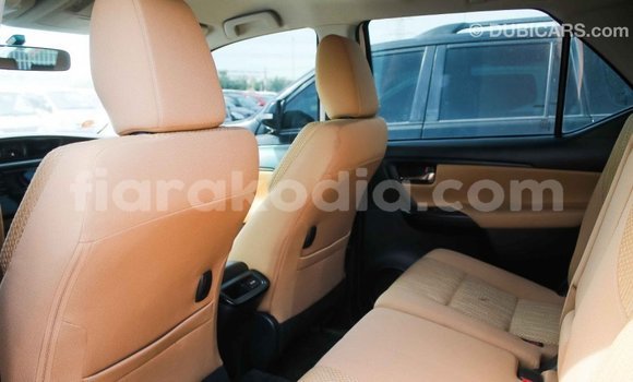 Hividy Toyota Fortuner fotsy Car in Import - Dubai in Diana Hividy Toyota Fortuner fotsy Car in Import - Dubai in Diana