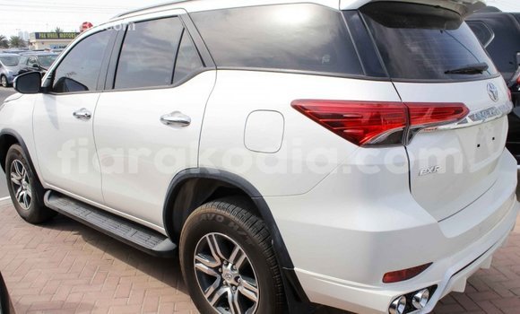 Hividy Toyota Fortuner fotsy Car in Import - Dubai in Diana Hividy Toyota Fortuner fotsy Car in Import - Dubai in Diana