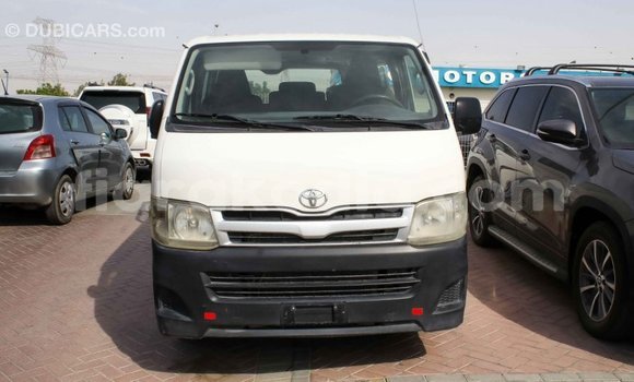 Acheter Import Voiture Toyota Hiace Blanc à Import - Dubai, Diana Acheter Import Voiture Toyota Hiace Blanc à Import - Dubai, Diana
