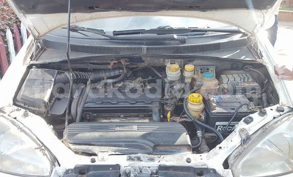 Acheter Occasion Voiture Daewoo Rezzo Blanc à Antananarivo, Analamanga Acheter Occasion Voiture Daewoo Rezzo Blanc à Antananarivo, Analamanga