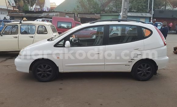 Acheter Occasion Voiture Daewoo Rezzo Blanc à Antananarivo, Analamanga Acheter Occasion Voiture Daewoo Rezzo Blanc à Antananarivo, Analamanga