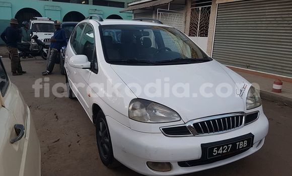 Acheter Occasion Voiture Daewoo Rezzo Blanc à Antananarivo, Analamanga Acheter Occasion Voiture Daewoo Rezzo Blanc à Antananarivo, Analamanga